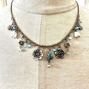 Silver tone  blue faux pearl flower charm necklace